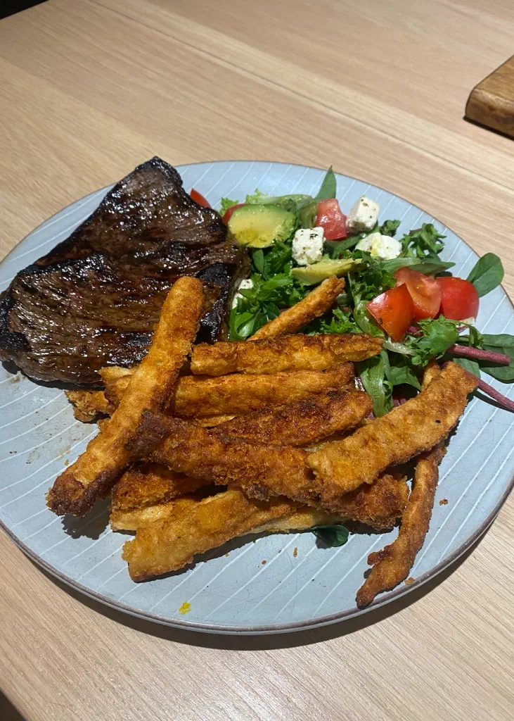 Low carb fries served with steak